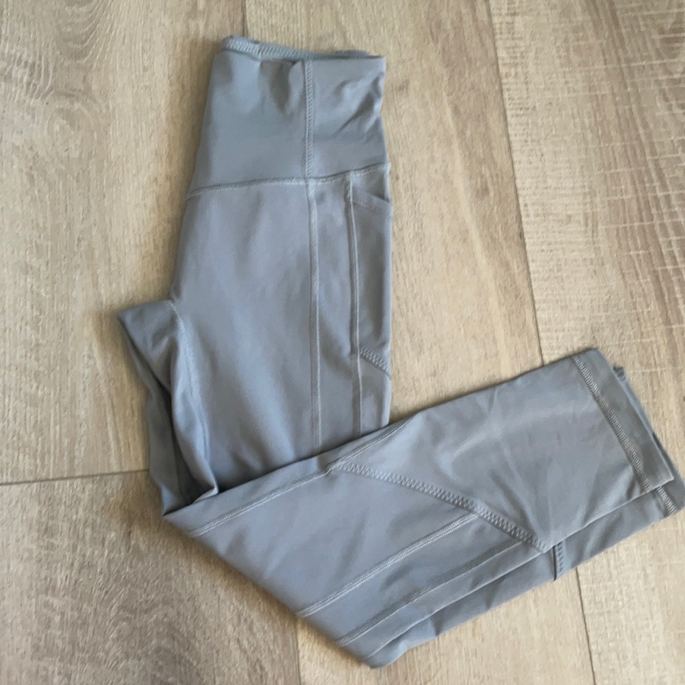 Lululemon Leggings | size 6 | size pocket